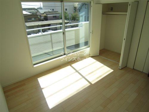 Other. Building 3 3 floor 7 quires Western-style