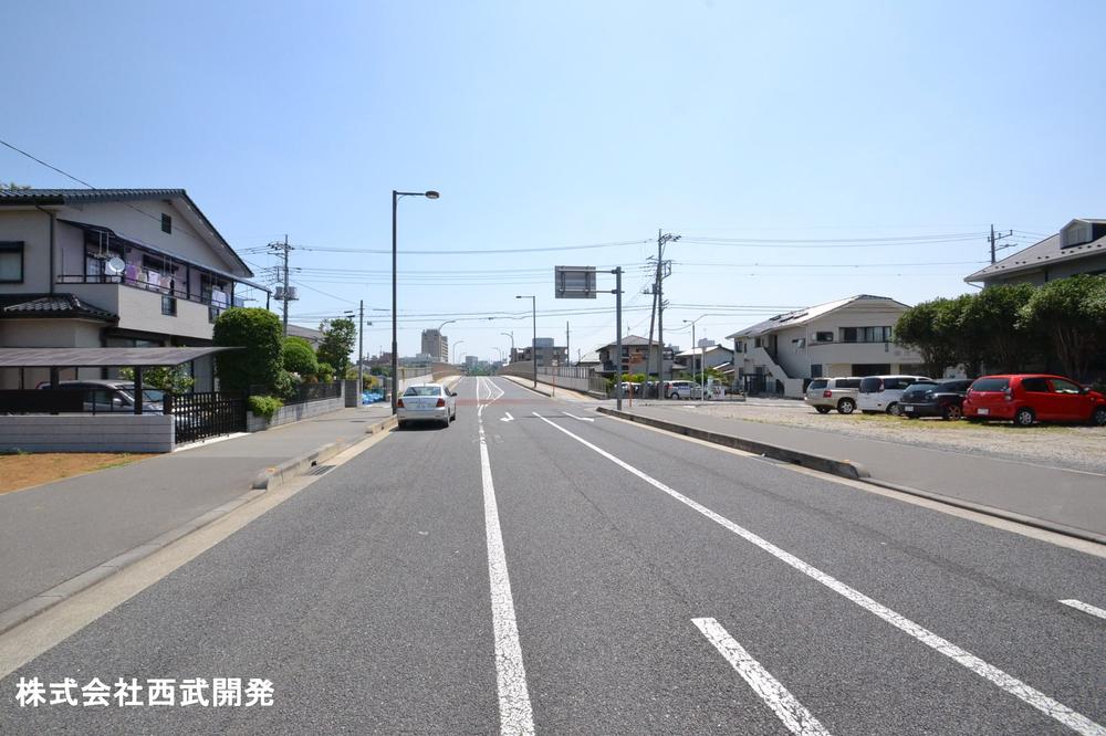 Local photos, including front road. Local (June 2013) Shooting