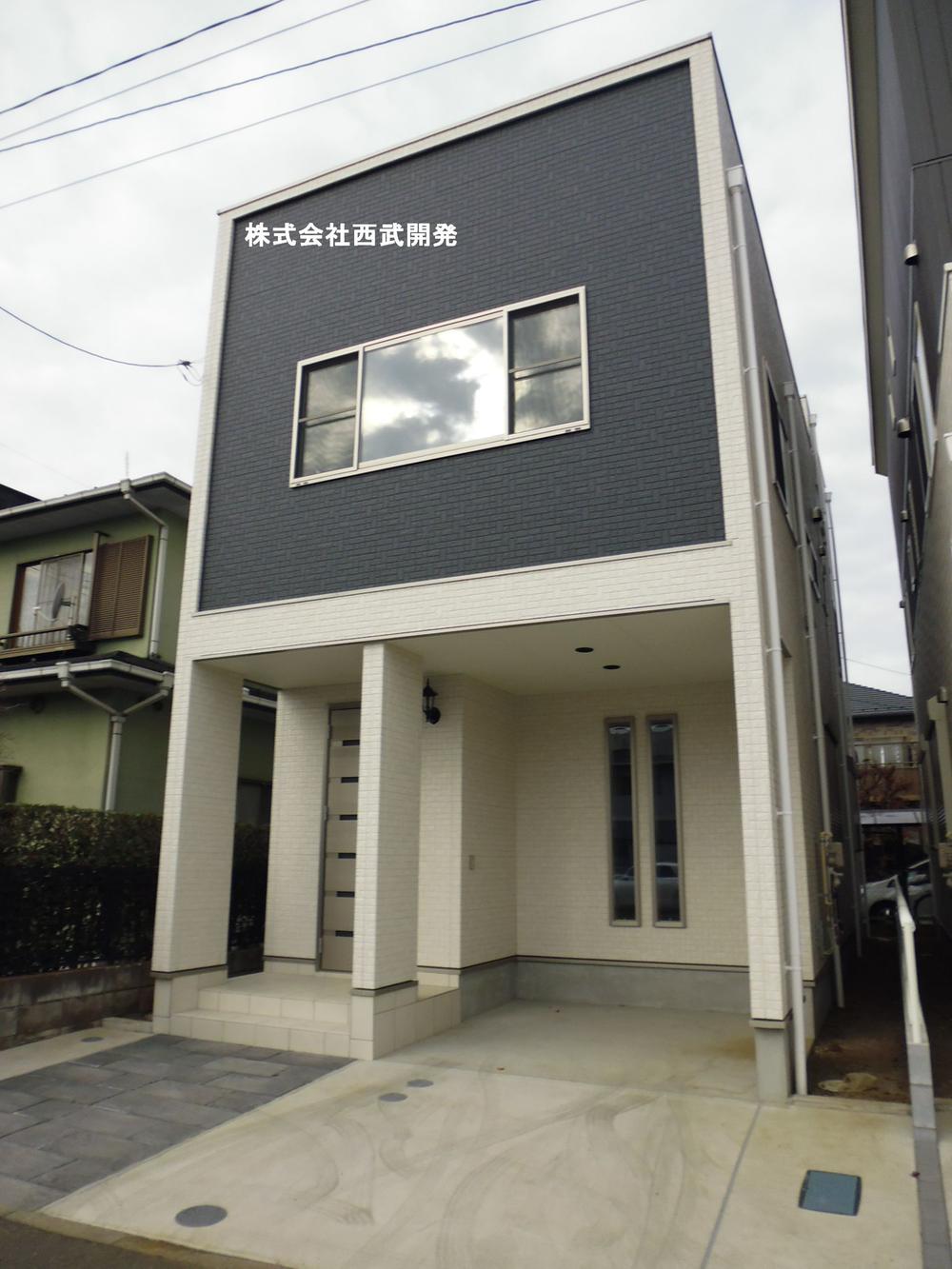 Local appearance photo. Local (12 May 2013) Shooting