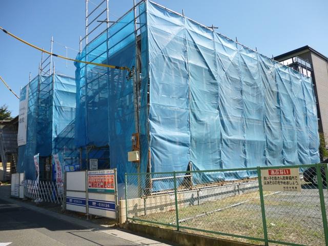 Local appearance photo. Local (10 May 2013) Shooting