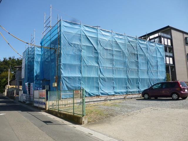 Local appearance photo. Local (10 May 2013) Shooting