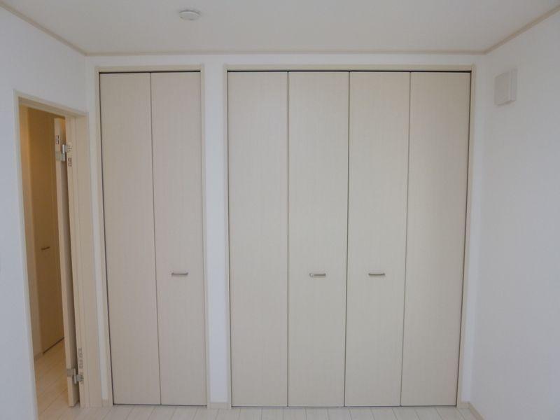 Receipt. Western-style closet