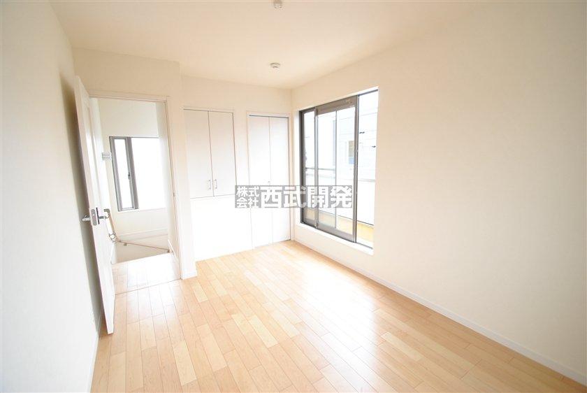 Non-living room. 1 Building Western-style