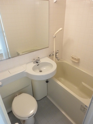 Bath. Other Room No. (No. 105 room) reference photograph