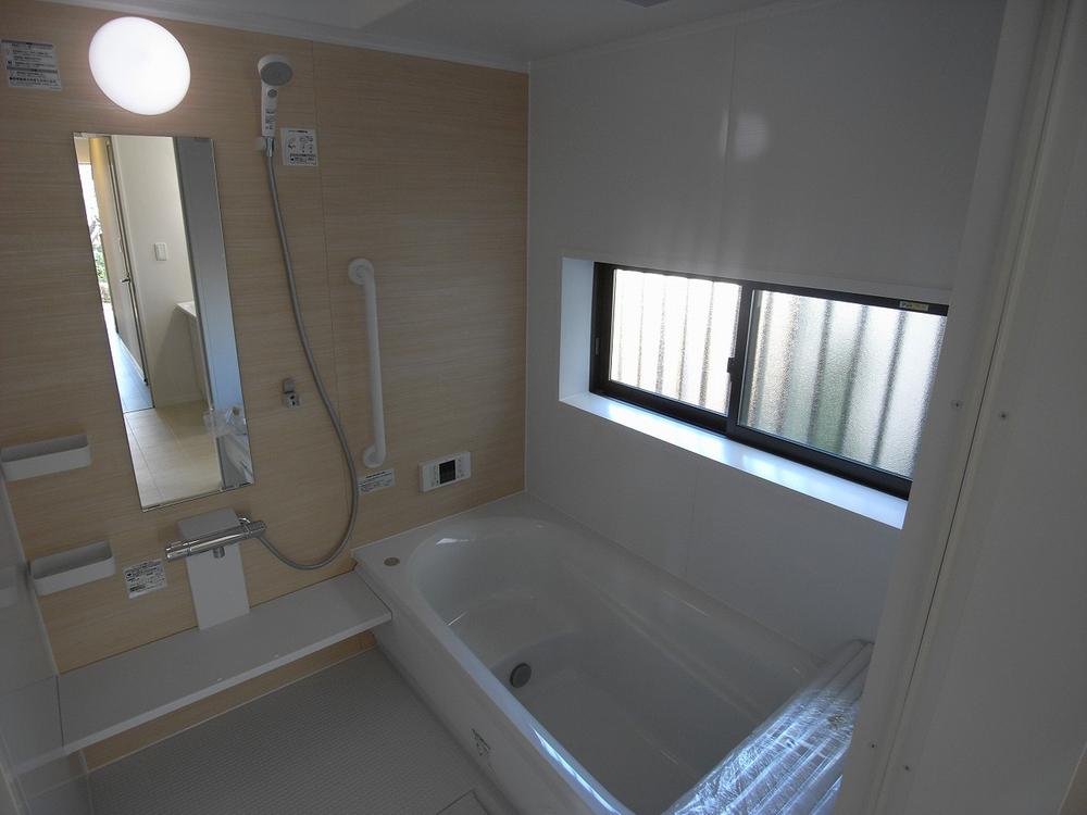 Bathroom. Building 2