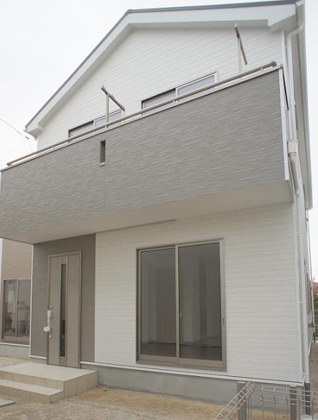 Local appearance photo. 4 Building