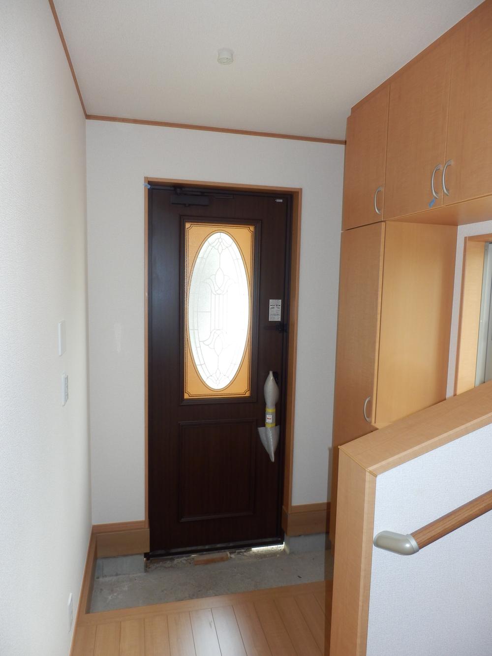 Model house photo. Here is also a photo of the entrance.