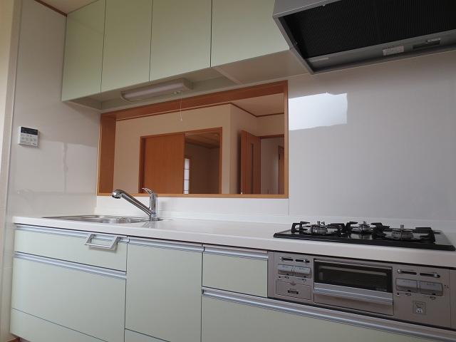 Kitchen. Room (August 2013) Shooting