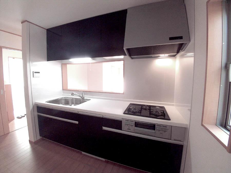 Kitchen. Was building completed. Such as the actual image from per yang, We have to wait all the time so you can see directly. 