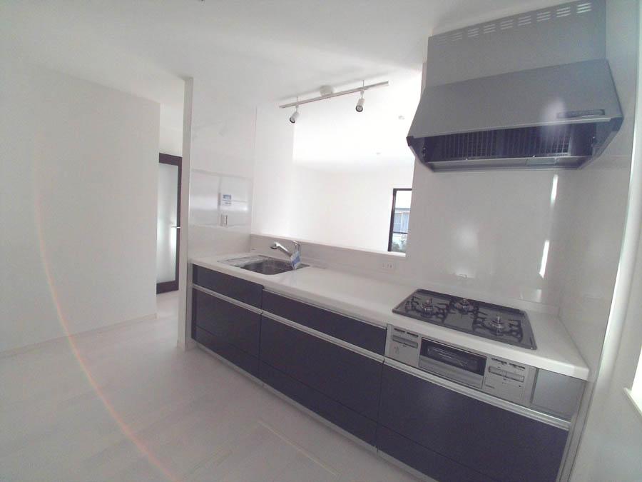 Kitchen. Was building completed. Such as the actual image from per yang, We have to wait all the time so you can see directly. 