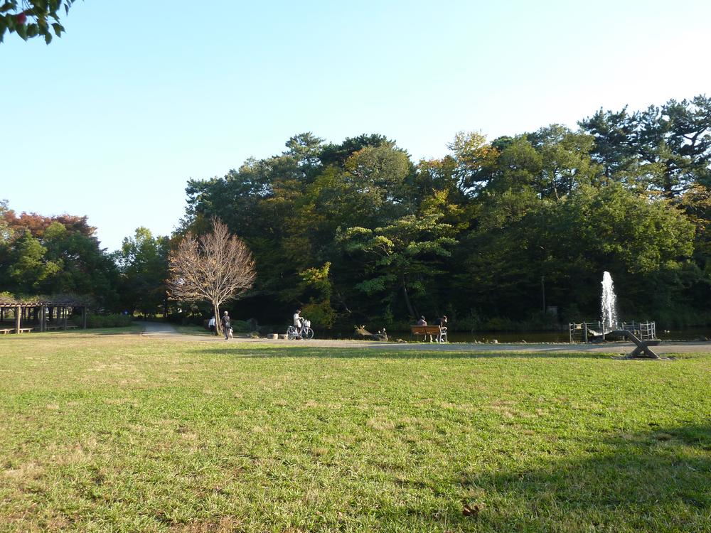 park. 899m until Iwatsuki park