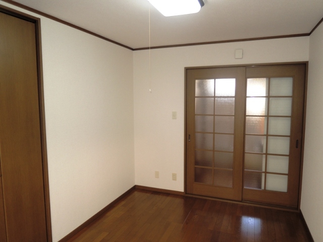 Other. Floor over the entire surface flooring