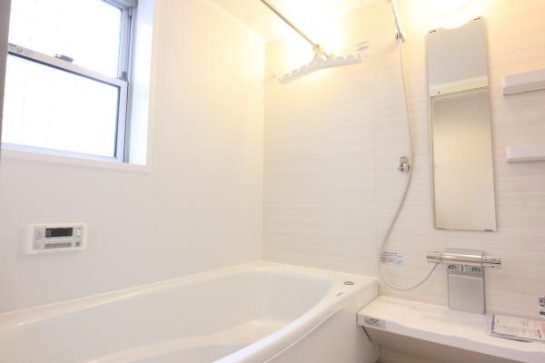 Same specifications photo (bathroom)