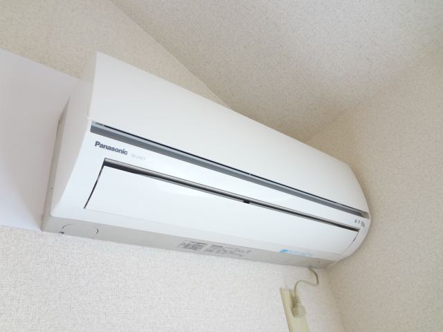 Other Equipment. Comfortable and air-conditioned