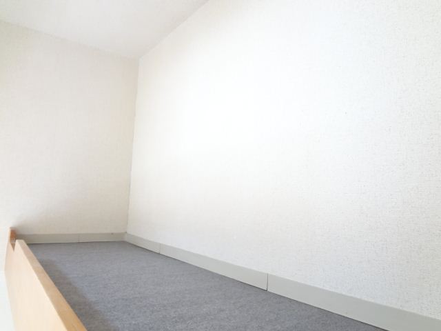 Other room space. It is with a loft