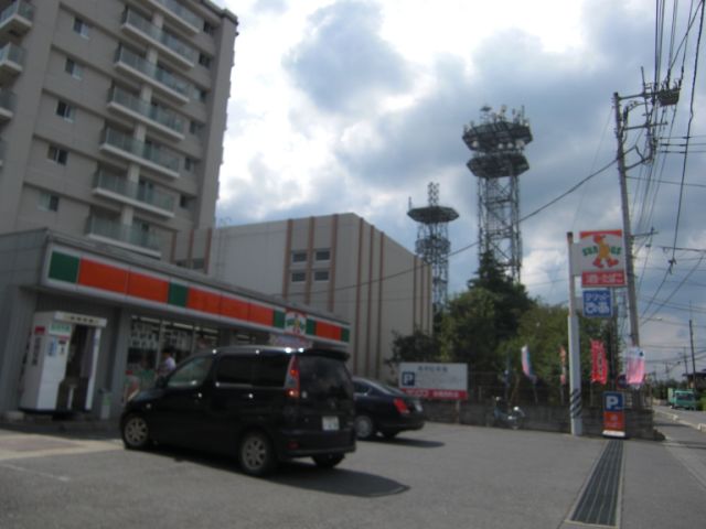 Convenience store. 410m until Thanksgiving (convenience store)