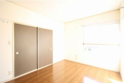 Living and room. Each room there is in the storage space