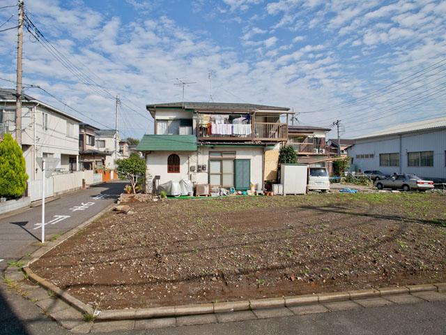 Local land photo. Sunny local