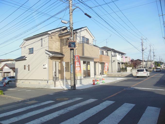 Local photos, including front road