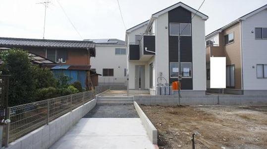 Local appearance photo. Building appearance