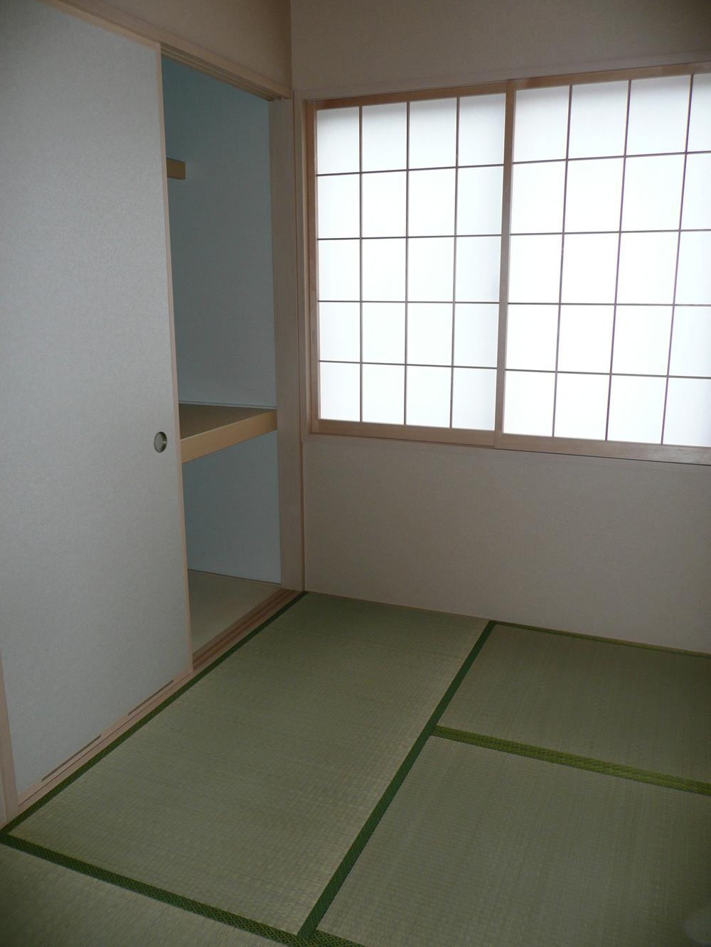 Non-living room. Indoor (September 2013) Shooting