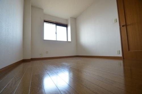 Other room space. 5.6 Pledge of room