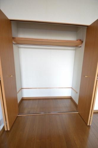 Other room space. 5.6 Pledge of Western-style housing