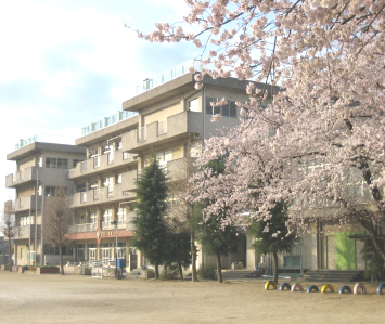 Other. Saitama Municipal Nishihara 17-minute walk from the elementary school
