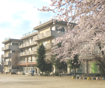 Other. Saitama Municipal Nishihara 17-minute walk from the elementary school