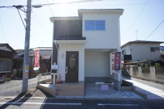 Local appearance photo. Building appearance