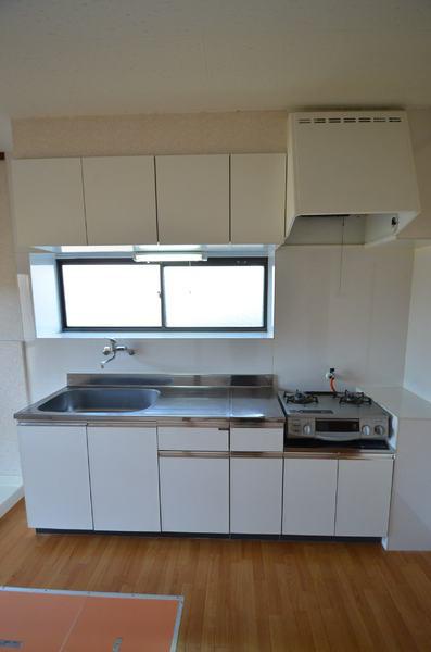 Kitchen. Gas stove installation