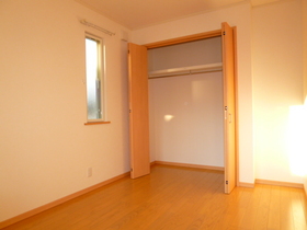 Living and room. South Western-style 5.3 Pledge