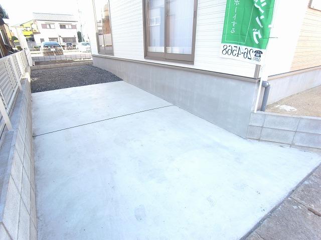 Parking lot. 2013 November shooting