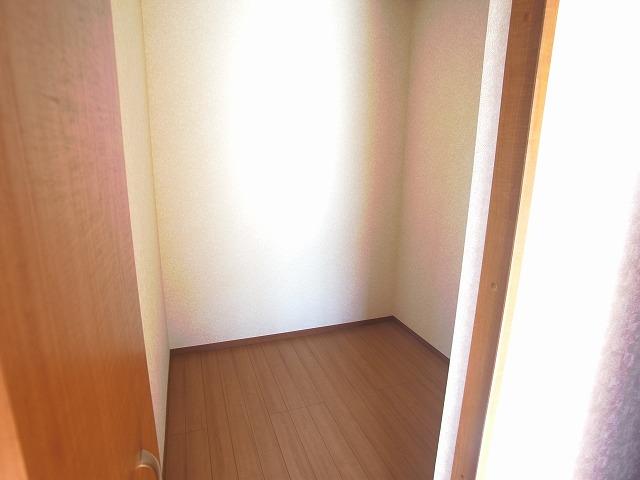 Receipt. Second floor storeroom 2013 November shooting