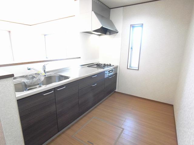 Kitchen. 2013 November shooting