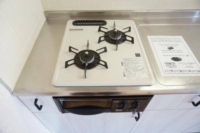 Kitchen. It will be cooking Hakadori in 2 lot gas stoves