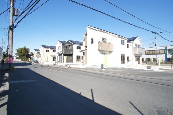 Local photos, including front road. Local (11 May 2013) Shooting