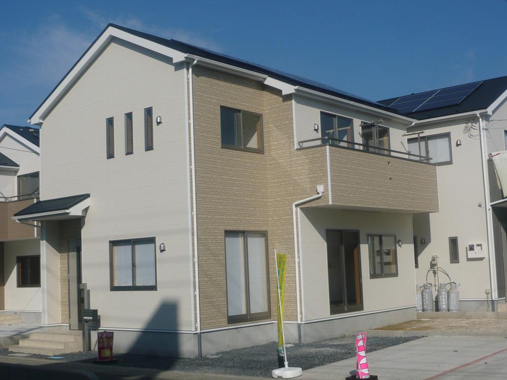 Toilet. 6 Building Completion