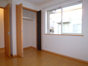 Living and room. North Western-style 5.5 Pledge