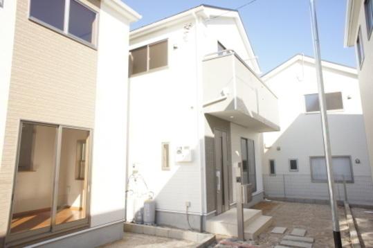 Local appearance photo. Building appearance