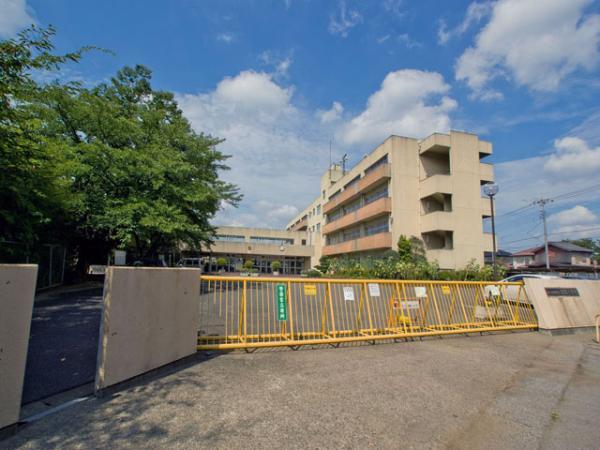 Primary school. Up to elementary school 970m 2012 / 08 / 17 shooting Saitama City Jonan Elementary School