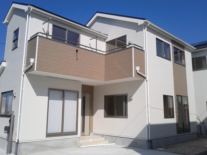 Local appearance photo. 5 Building