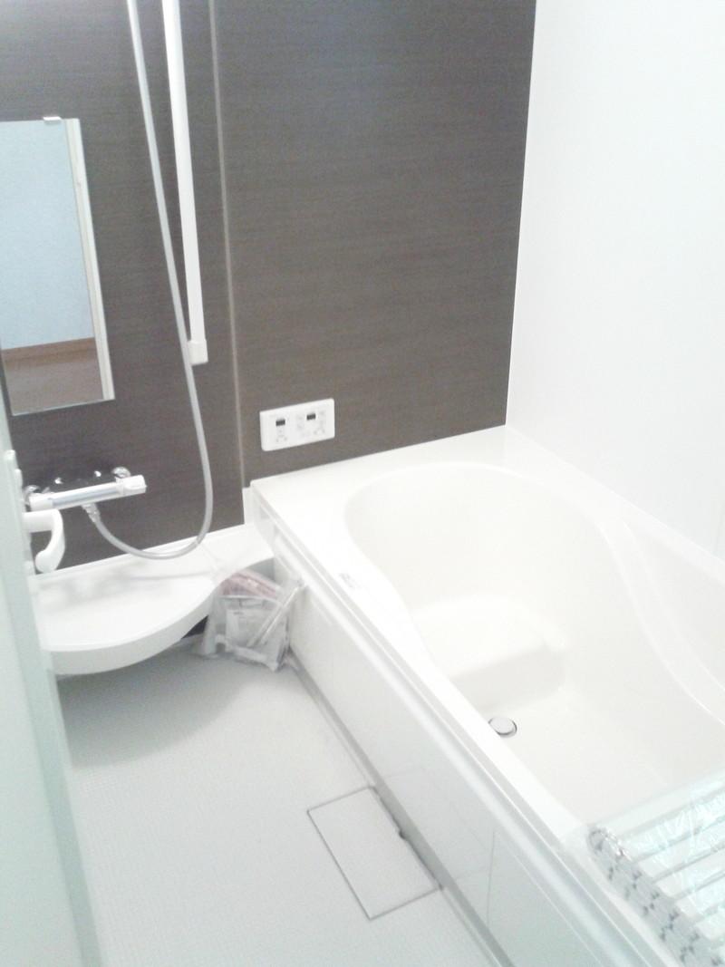 Bathroom. A heated dryer