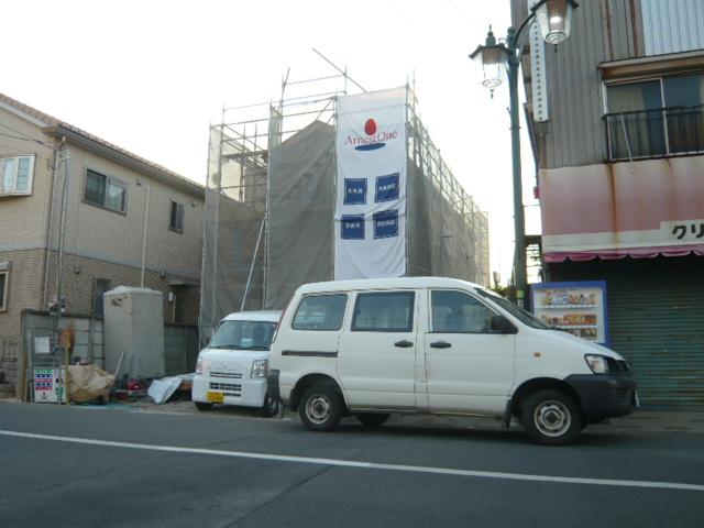 Local appearance photo. Local (12 May 2013) Shooting