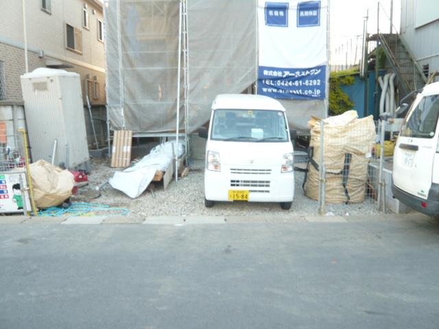 Parking lot. Local (12 May 2013) Shooting