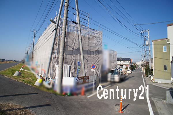 Local photos, including front road. 12 / 6 shooting Completion of framework