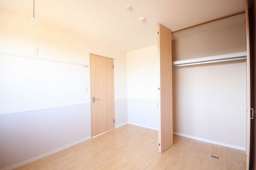 Living and room. South Western and closet