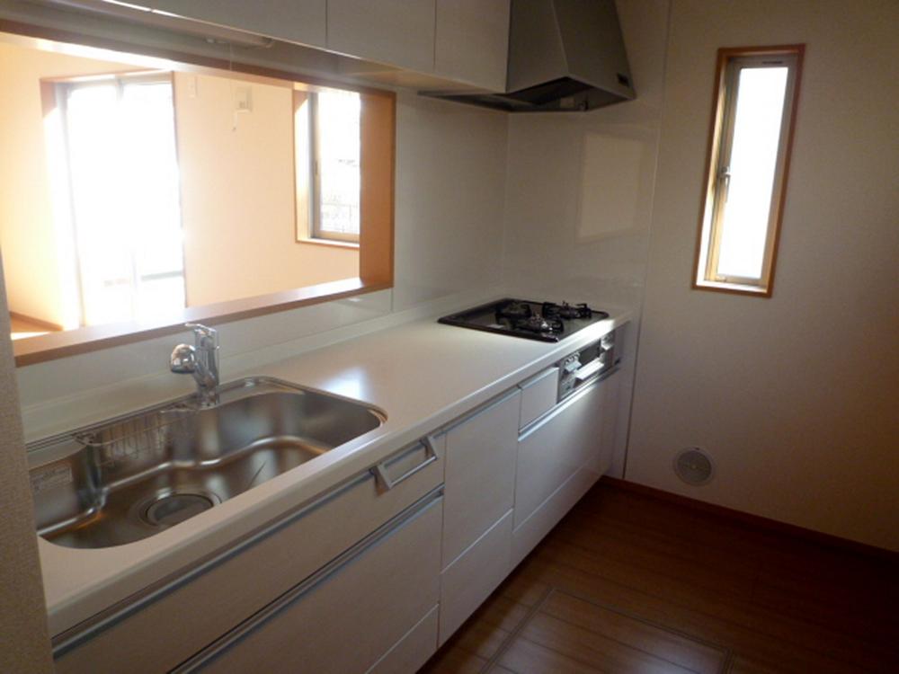 Kitchen. Indoor (11 May 2013) Shooting