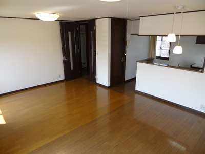 Living and room. Is the face-to-face kitchen bouncy conversation with family