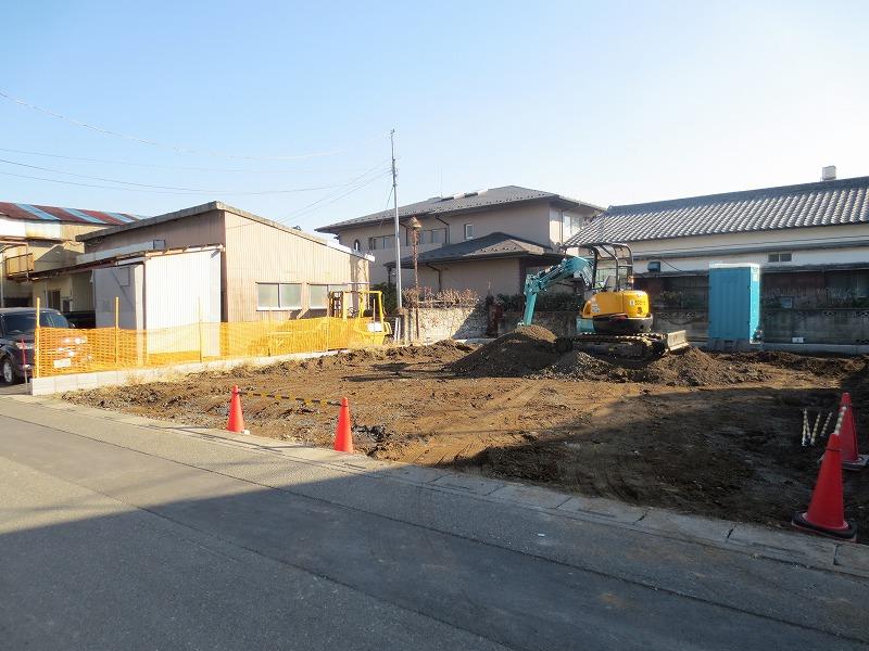 Local appearance photo. Local (12 May 2013) Shooting